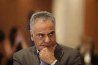 Κόντρα Σκουρλέτη-Μανιάτη στη Βουλή