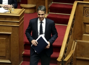 Κυριάκος Μητσοτάκης: «Σκληρή κριτική, χωρίς να βγαίνουμε στα κάγκελα»