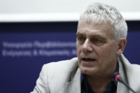 Ι. Τσιρώνης: Τι λέει για τις ψυχοτρόπες ουσίες στην φαρμακευτική