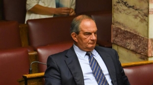 Σε ρόλο εγγυητή της ενότητας της Ν.Δ. ο Κώστας Καραμανλής