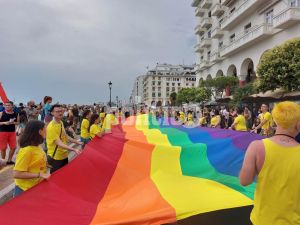 Thessaloniki Pride 2023: Πολύχρωμη βάφτηκε η πόλη με την «Παρέλαση Υπερηφάνειας» (ΕΙΚΟΝΕΣ &amp; ΒΙΝΤΕΟ)
