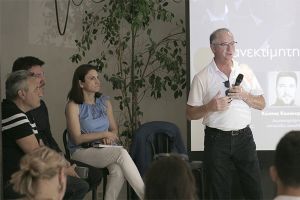 Terry Egger: «Αν αποτύχει ο τοπικός Τύπος, το διακύβευμα θα είναι η ίδια η δημοκρατία»