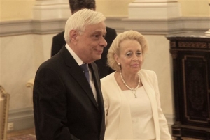 Ορκίστηκε η νέα υπηρεσιακή κυβέρνηση - Συνεδριάζει το πρώτο υπουργικό συμβούλιο
