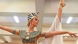 Η ελληνίδα πρίμα μπαλαρίνα που ενώνει πολιτισμούς μέσα από τον χορό