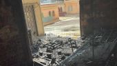 Φωτιά σε κτίριο στην Αριστοτέλους: Συντρίμμια και στάχτες άφησε πίσω της η πυρκαγιά (pics &amp; vid)