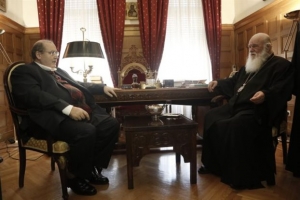 Επιστολή Ιερώνυμου στον Πρόεδρο της Βουλής σχετικά με τις δηλώσεις Φίλη για το ρόλο της Εκκλησίας στην Κατοχή και την Χούντα