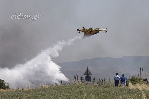 Υπό έλεγχο η μεγάλη φωτιά στα σιταροχώραφα Κρηστώνης, Καμπάνη και Πεδινού Κιλκίς