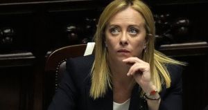 Στη Λαμπεντούζα η Τζόρτζια Μελόνι και η Ούρσουλα φον ντερ Λάιεν