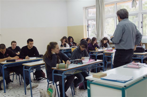 Χιλιάδες οι αιτήσεις εκπαιδευτικών για πρόσληψη στα σχολεία της χώρας