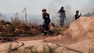 Κοζάνη: Συνεχιζόμενη πυρκαγιά σε δύσβατη περιοχή της Εορδαίας