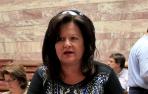 Εντονες αντιδράσεις και εντός ΣΥΡΙΖΑ από την τοποθέτηση του συζύγου της βουλευτού Καφαντάρη