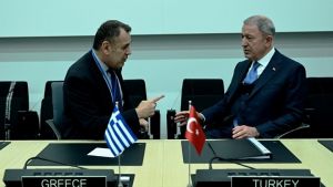 Παναγιωτόπουλος σε Ακάρ: «Δεν μπορούμε να πάμε έτσι – Πρέπει να σταματήσουν οι εντάσεις»