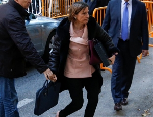 Ισπανία: Φυλάκιση της προέδρου του καταλανικού κοινοβουλίου