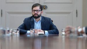 Την εθνικοποίηση της βιομηχανίας λιθίου ανήγγειλε ο πρόεδρος της Χιλής