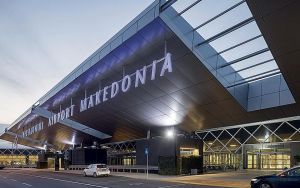17 μήνες φυλάκιση με αναστολή για τη Βρετανίδα που προκάλεσε αναγκαστική προσγείωση στο αεροδρόμιο «Μακεδονία»