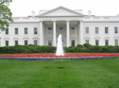 «Πιθανόν θετικός» σε υδροκυάνιο φάκελος που εστάλη στο Λευκό Οίκο