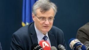 Έψαλλε στην Θεία Λειτουργία της Σταυροπροσκυνήσεως ο Σωτήρης Τσιόδρας (pic)