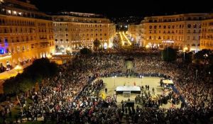 Πάσχα στη Θεσσαλονίκη: Το σποτ που καλεί τους ταξιδιώτες να ανακαλύψουν τη γιορτινή πόλη