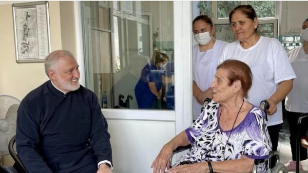 Κωνσταντινούπολη: Ο Αρχιεπίσκοπος Αμερικής Ελπιδοφόρος στο Ελληνορθόδοξο Νοσοκομείο του Βαλουκλή