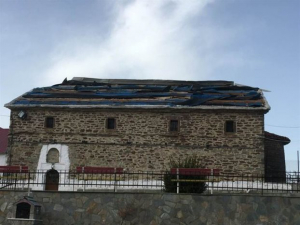 Ανεμοθύελλα προκάλεσε καταστροφές στο δήμο Δεσκάτης Γρεβενών