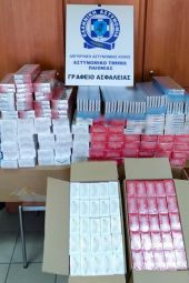 Οι αστυνομικοί της Παιονίας βρήκαν σε σπίτι 2.230 πακέτα λαθραίων τσιγάρων