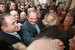 Ρίχνεται στην προεκλογική μάχη της ΝΔ ο Κώστας Καραμανλής