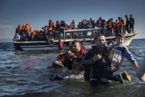 Κραυγή αγωνίας από τους εθελοντές της Λέσβου: «Είμαστε αβοήθητοι»