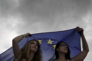 Ευρωβαρόμετρο: Απαισιόδοξοι οι Ελληνες για το μέλλον της χώρας