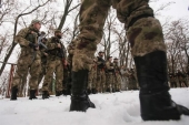 Ουκρανικός στρατός και αυτονομιστές επιδίδονται σε βασανιστήρια