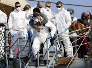 Δεκάδες μετανάστες ξεψύχησαν σε ναυάγιο στα ανοιχτά της Λιβύης