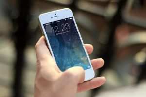 Apple: Κενό ασφαλείας απειλεί την κυβερνοασφάλεια πολλών μοντέλων – Τι συνιστά η εταιρεία