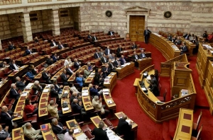 Κρίσιμη η σημερινή «μάχη» στη Βουλή για τα όπλα της Σαουδικής Αραβίας