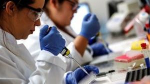 Πανεπιστήμιο Αμβούργου: Ενδείξεις ότι ο SARS-Cov-2 προήλθε από εργαστήριο της Ουχάν