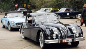 Αυτοκίνητα αντίκες στην πλατεία Σ.Σ. Μουριών