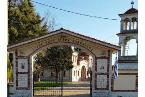 Ο Αγιος Αντώνιος... του Αγίου Αθανασίου και η "Χειμάρρα"