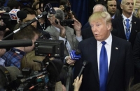 Ο κυβερνήτης του Νιου Τζέρσι στηρίζει τον Τραμπ