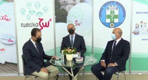 Συγκλονιστικές μαρτυρίες γιατρών που νοσηλεύτηκαν σε ΜΕΘ λόγω Covid: «Η νόσος με ισοπέδωσε» (vids)