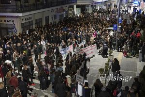 Όργή και θυμός στο Κιλκίς για τα Τέμπη: "Η άνοιξη σταμάτησε στα Τέμπη. Ως εδώ και μη παρέκει"