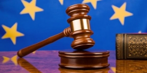 Δικαστήριο ΕΕ: Δεν ισχύει η συμφωνία με ΗΠΑ για ανταλλαγή στοιχείων