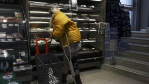Κορωνοϊός: Εξετάζεται διευρυμένο ωράριο και Κυριακές ανοιχτά τα σούπερ μάρκετ