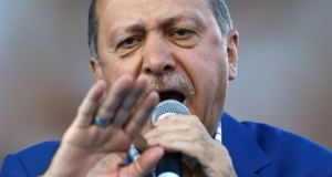 Ερντογάν: Απωθήσαμε την ISIS, αλλά οι Κούρδοι μένουν ανατολικά του Ευφράτη