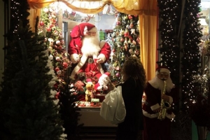 Aνοιχτά καταστήματα την Κυριακή από τις 11:00 έως τις 20:00