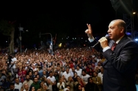 Αργεί ακόμη η «νίκη της δημοκρατίας» στην Τουρκία - 50.000 εκκαθαρίσεις υπαλλήλων από τις υπηρεσίες τους - Απαγόρευση εξόδου από τη χώρα στους ακαδημαϊκούς με εντολή Ερντογάν