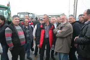 Αγρότες: Μαραθώνιος διάλογος με τον Πρωθυπουργό - Επιστρέφουν στα μπλόκα για να αποφασίσουν τη στάση τους