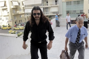 Αθώος ο Μπαρμπαρούσης της ΧΑ για τα επεισόδια στο Μεσολόγγι