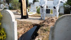 Ρόδος: Παρουσιάστηκε ζωντανός μετά την κηδεία του! Σε κατάσταση σοκ οι συγγενείς του