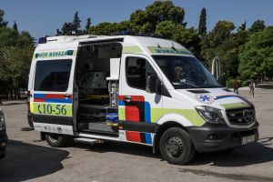 Θεσσαλονίκη: Αγώνας δρόμου για τη ζωή βρέφους – Από το «Γεννηματάς» στο «Παπαγεωργίου» σε 10 λεπτά