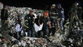 Ουκρανία: Εκτεταμένοι ρωσικοί βομβαρδισμοί – 18 οι νεκροί από το χτύπημα σε πολυκατοικία στο Τσάσιβ Γιαρ