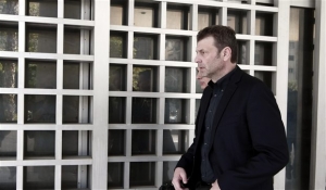 Μήνυση υπέβαλε ο Απόστολος Γκλέτσος κατά του Βαρουφάκη