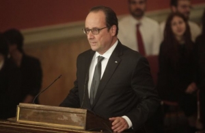 Αλματώδης αύξηση της δημοτικότητας του Ολάντ μετά τις επιθέσεις της 13ης Νοεμβρίου